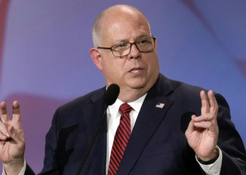 In Choreographed Presentation, Hogan Signals He’s Giving Serious Thought To White House Bid