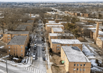 NFL Great Darrell Green Among New Owners Of Distressed Apartment Complex Near RFK