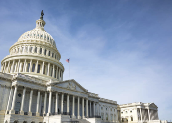 Democrats Call For 4.1% Federal Pay Raise In 2027